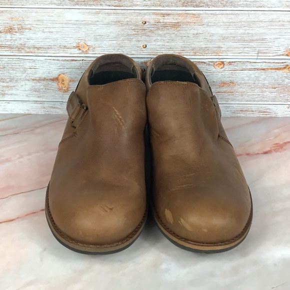 Merrell Shiloh Clogs in Oak Brown leather - Picture 3 of 13